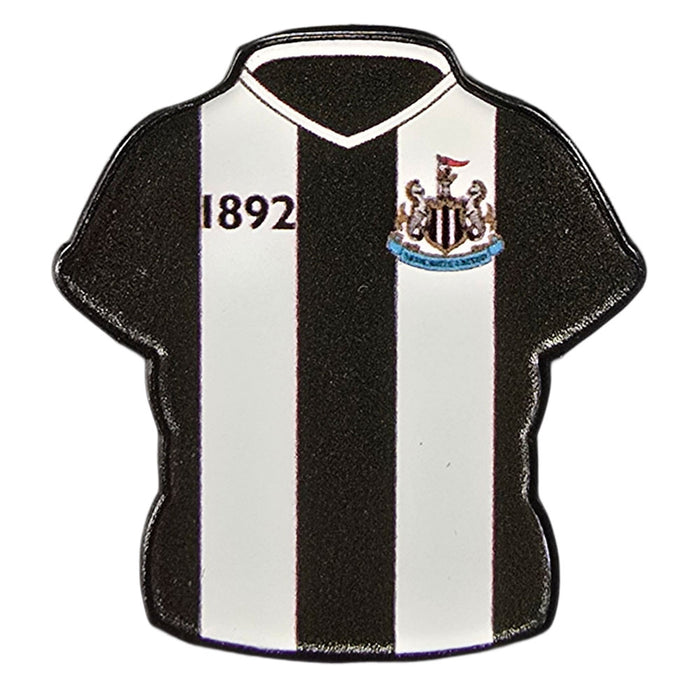 Newcastle United FC Home Shirt Keyring & Badge Set